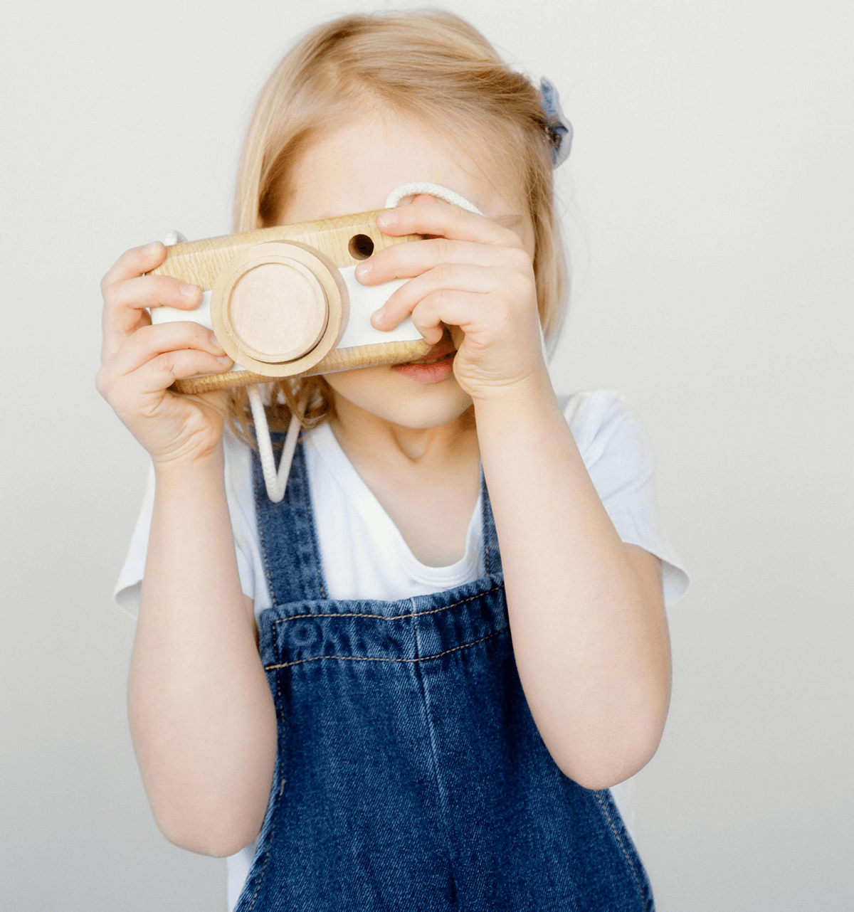 pexels artem podrez 6941989